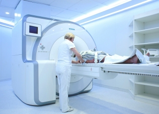Пройти МРТ грудного отдела позвоночника в Истре